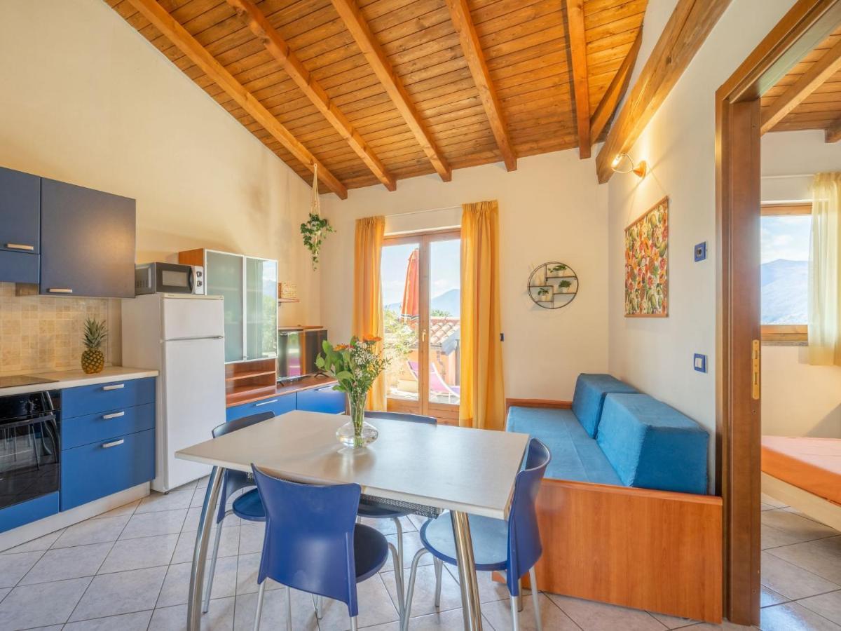 Apartment Residenza Agrifoglio-8 By Interhome Luino Bagian luar foto